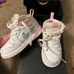 Nike toddler shoe